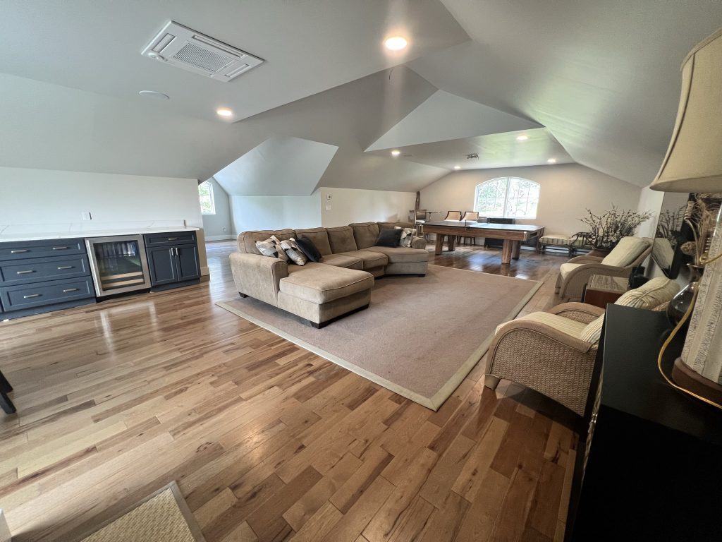 Stylish Multi-Use Garage gallery photo 7